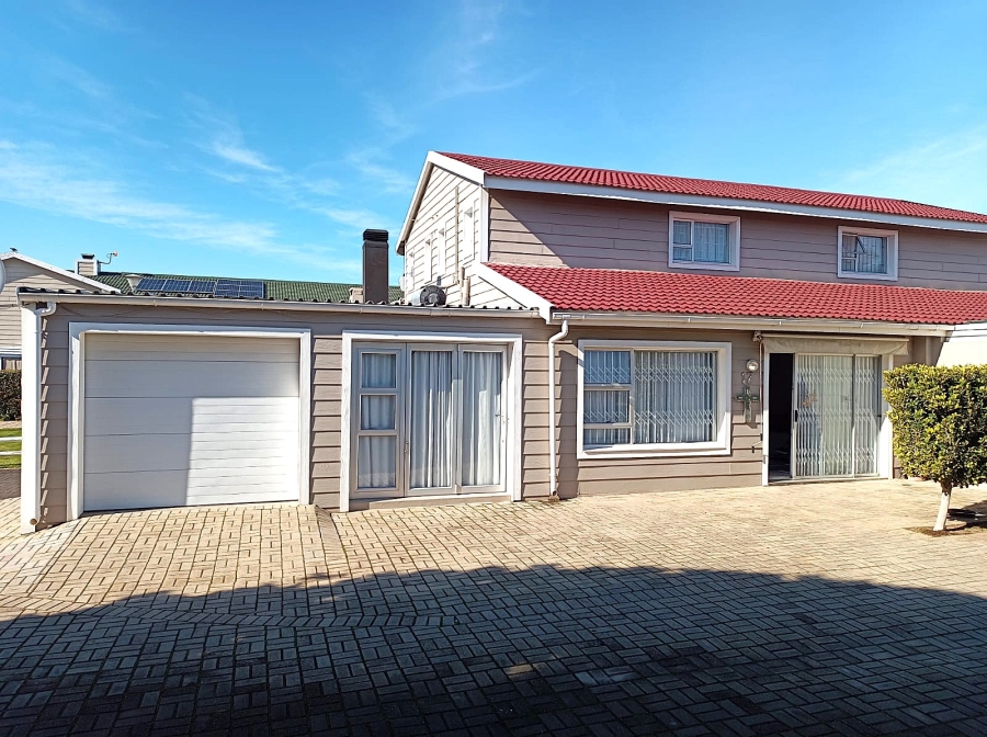 2 Bedroom Property for Sale in Hartenbos Central Western Cape